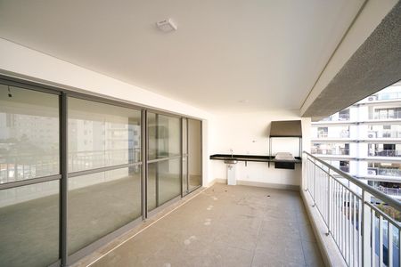Apartamento à venda com 161m², 3 quartos e 2 vagasVaranda