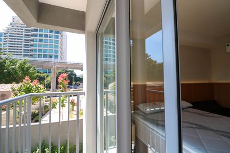 Studio para alugar com 24m², 1 quarto e sem vaga Studio para alugar com 24m², 1 quarto e sem vagaVaranda