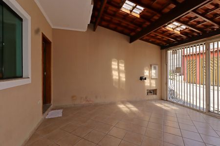 Casa à venda com 100m², 2 quartos e 2 vagasGaragem