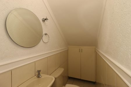 Casa à venda com 100m², 2 quartos e 2 vagasLavabo