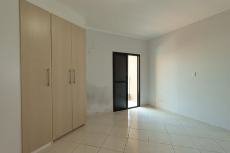 Casa à venda com 100m², 2 quartos e 2 vagasSuíte 2