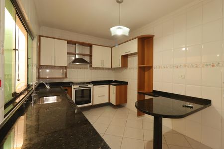 Casa à venda com 100m², 2 quartos e 2 vagasCozinha