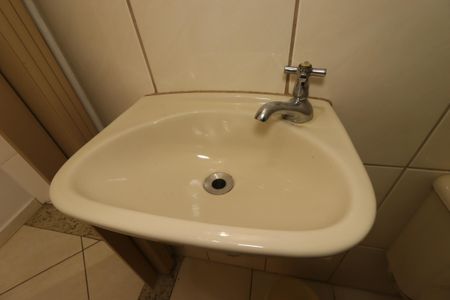 Casa à venda com 100m², 2 quartos e 2 vagasLavabo - Pia