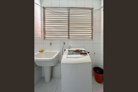 Apartamento para alugar com 80m², 3 quartos e 1 vagaÁrea de Serviço