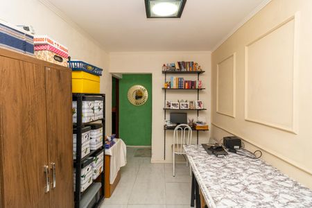 Casa à venda com 84m², 2 quartos e 3 vagasHall Quartos