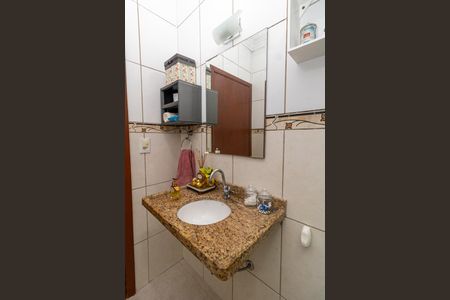 Casa à venda com 84m², 2 quartos e 3 vagasBanheiro 2