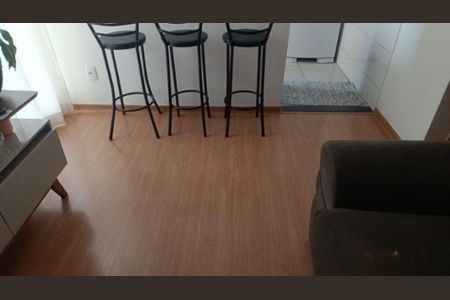 Sala de apartamento à venda com 2 quartos, 48m² em Tres Barras, Contagem