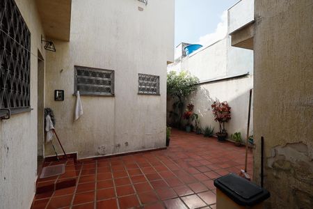 Casa à venda com 230m², 4 quartos e 5 vagasQuintal