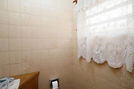 Casa à venda com 230m², 4 quartos e 5 vagasLavabo