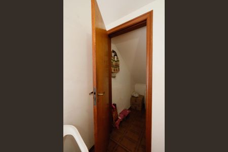 Casa à venda com 230m², 4 quartos e 5 vagasDespensa