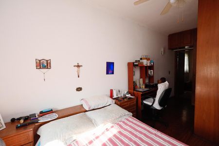 Casa à venda com 230m², 4 quartos e 5 vagasSuíte 