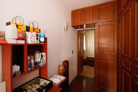 Casa à venda com 230m², 4 quartos e 5 vagasSuíte 