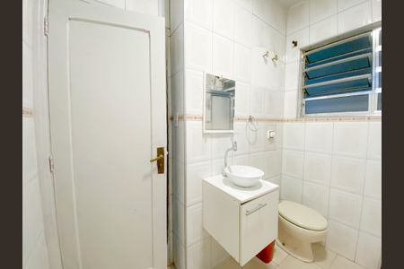Apartamento à venda com 100m², 2 quartos e sem vaga Apartamento à venda com 100m², 2 quartos e sem vagaBanheiro