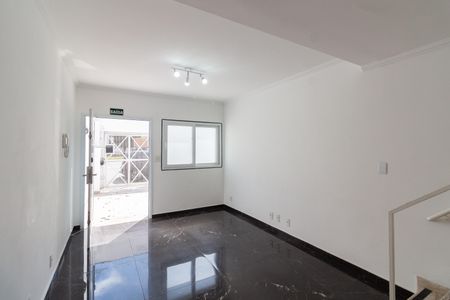 Sala de casa para alugar com 2 quartos, 106m² em Jardim Trussardi, São Paulo