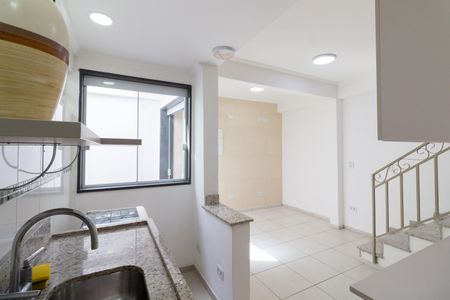 Casa para alugar com 106m², 4 quartos e 2 vagasEdícula - Cozinha