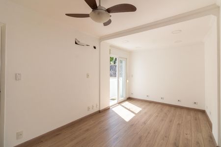 Quarto 1 de casa para alugar com 2 quartos, 106m² em Jardim Trussardi, São Paulo