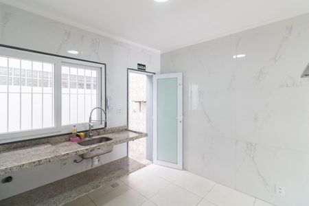 Casa para alugar com 106m², 4 quartos e 2 vagasCozinha