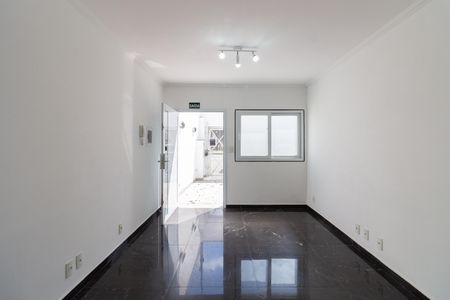 Sala de casa para alugar com 2 quartos, 106m² em Jardim Trussardi, São Paulo