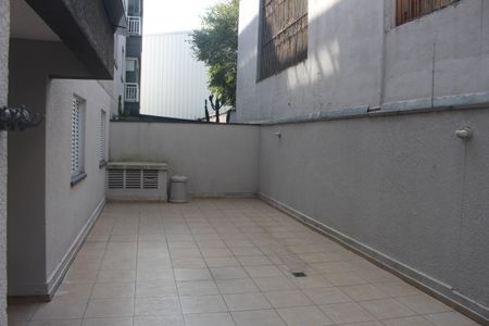 Apartamento para alugar com 110m², 2 quartos e 1 vagaQuintal