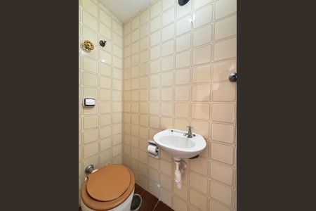 Apartamento para alugar com 70m², 2 quartos e 1 vaga Apartamento para alugar com 70m², 2 quartos e 1 vagaBanheiro de serviço