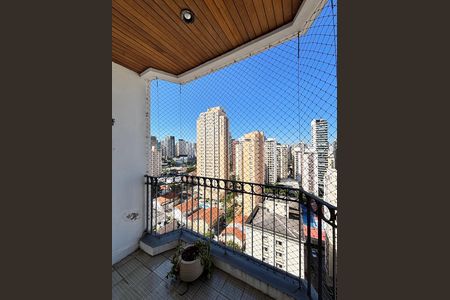 Apartamento para alugar com 70m², 2 quartos e 1 vaga Apartamento para alugar com 70m², 2 quartos e 1 vagaVaranda