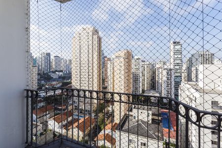 Varanda de apartamento para alugar com 3 quartos, 70m² em Vila Nova Conceição, São Paulo
