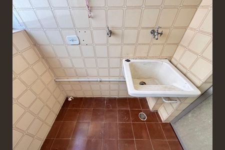 Apartamento para alugar com 70m², 2 quartos e 1 vaga Apartamento para alugar com 70m², 2 quartos e 1 vagaÁrea de Serviço