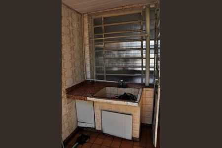 Casa para alugar com 140m², 2 quartos e 1 vagaDetalhe - Quintal - Tanque