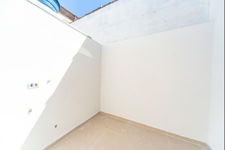 Casa para alugar com 60m², 2 quartos e 1 vagaÁrea de Serviço
