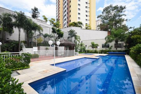 Apartamento à venda com 65m², 3 quartos e 2 vagasPiscina