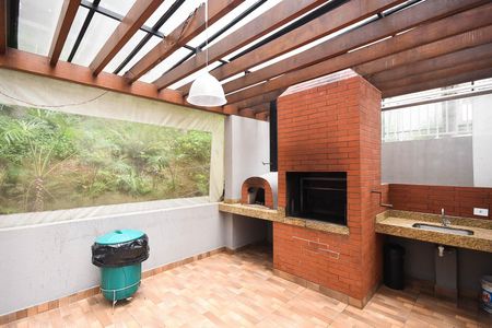 Apartamento à venda com 65m², 3 quartos e 2 vagasChurrasqueira