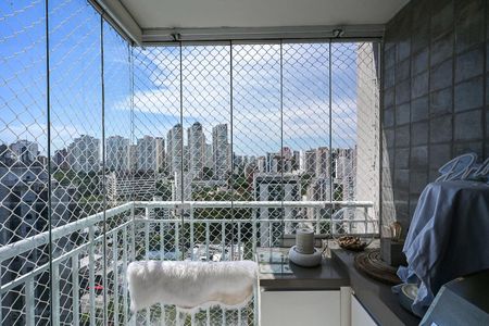 Apartamento à venda com 65m², 3 quartos e 2 vagasVaranda