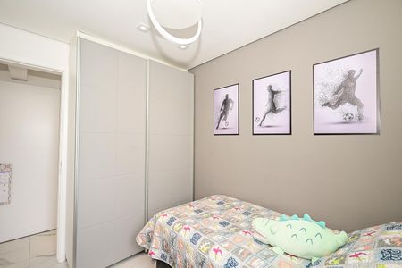 Apartamento à venda com 65m², 3 quartos e 2 vagasQuarto 2