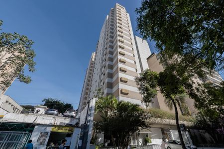 Apartamento para alugar com 96m², 2 quartos e 1 vagaFachada