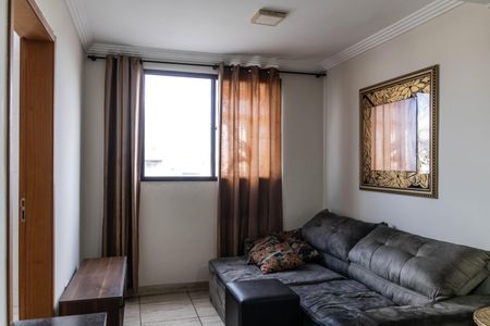Sala de apartamento para alugar com 2 quartos, 108m² em Padre Eustáquio, Belo Horizonte