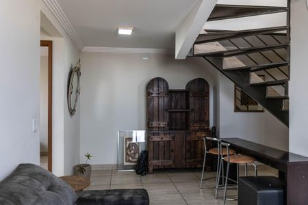 Apartamento para alugar com 108m², 2 quartos e 1 vagaSala