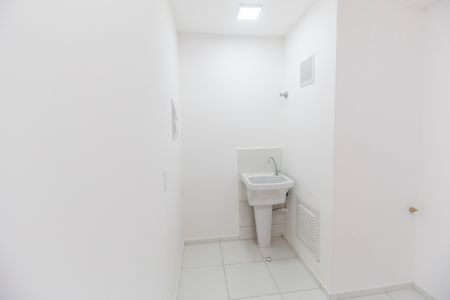 Apartamento para alugar com 38m², 2 quartos e 1 vagaÁrea de Serviço