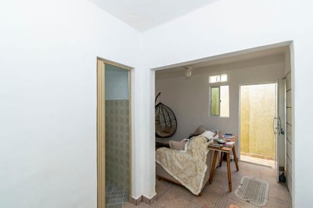 Casa à venda com 400m², 1 quarto e 1 vaga Casa à venda com 400m², 1 quarto e 1 vagaSala