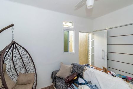 Sala de casa à venda com 1 quarto, 400m² em Irajá, Rio de Janeiro