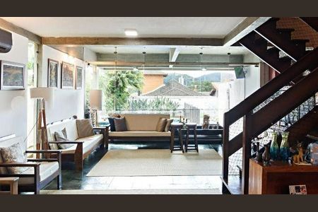 Casa de Condomínio à venda com 3 quartos, 273m² em Alphaville, Santana de Parnaíba