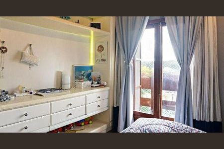 Casa de Condomínio à venda com 3 quartos, 273m² em Alphaville, Santana de Parnaíba