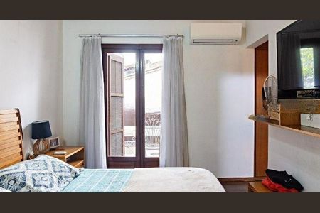 Casa de Condomínio à venda com 3 quartos, 273m² em Alphaville, Santana de Parnaíba