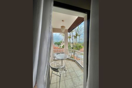 Casa para alugar com 213m², 4 quartos e 5 vagasVaranda