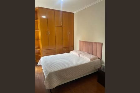 Casa para alugar com 213m², 4 quartos e 5 vagasQuarto