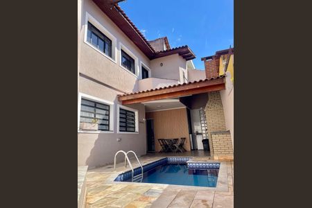 Casa para alugar com 213m², 4 quartos e 5 vagasChurrasqueira