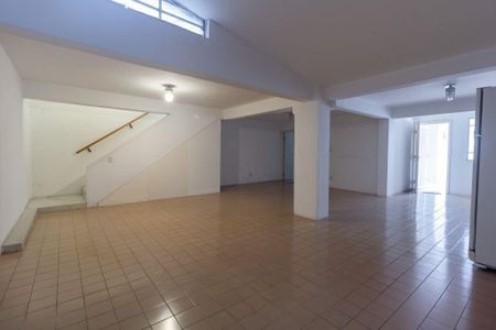 Casa à venda com 3 quartos, 205m² em Pompeia, São Paulo