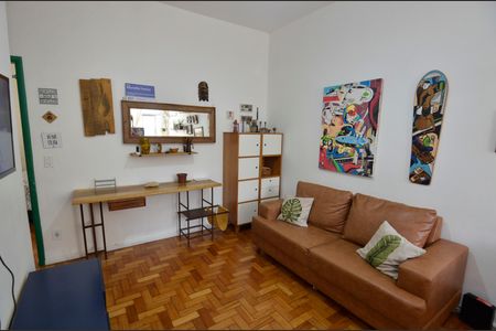 Apartamento à venda com 60m², 2 quartos e sem vagaSala
