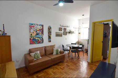 Sala de apartamento à venda com 2 quartos, 60m² em Grajaú, Rio de Janeiro