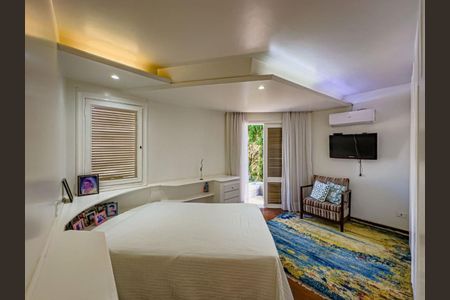 Casa de Condomínio à venda com 4 quartos, 500m² em Alphaville, Santana de Parnaíba