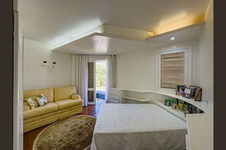 Casa de Condomínio à venda com 4 quartos, 500m² em Alphaville, Santana de Parnaíba